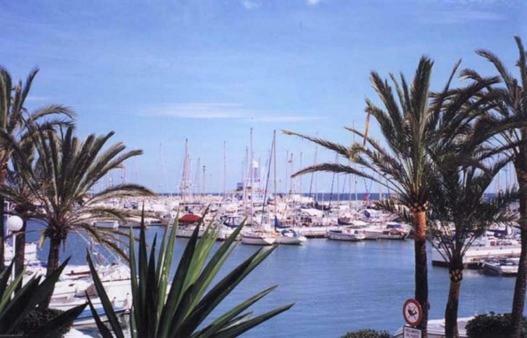 Residencial Don Pedro Lejlighed Torremolinos Eksteriør billede